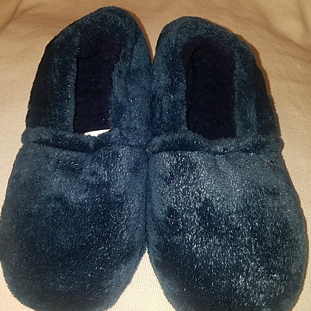 NWOT (2/$15) Blue Sparkly slippers in size 13
